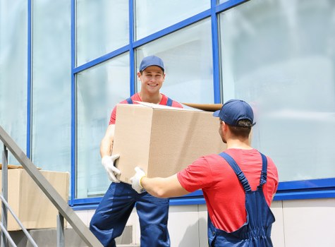 Screen-reader friendly website structure for an Acton removal company